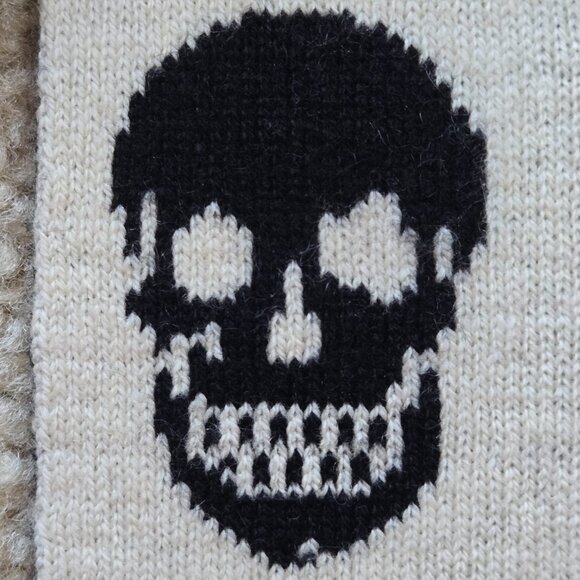 Skull Cashmere Embroidered Wool/Cashmere Scarf Skulls and Flowers - Picture 9 of 16